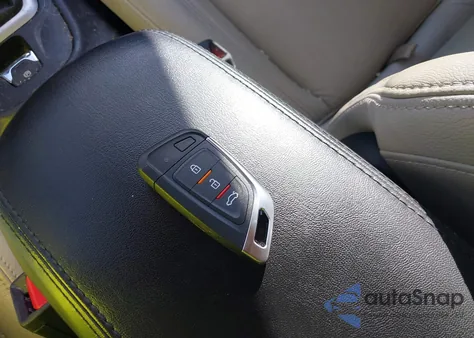 2016 Jeep Cherokee Latitude из США, поврежденный, VIN 1C4PJLCS4GW363466